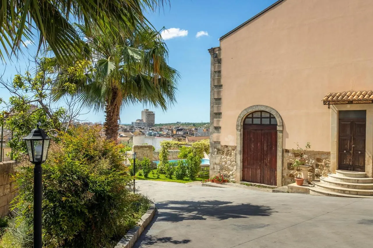 Villa Rosaria Rooms 노토 B&B