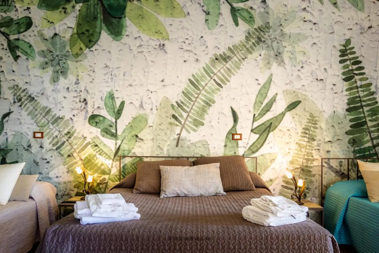 Villa Rosaria Rooms 노토 B&B