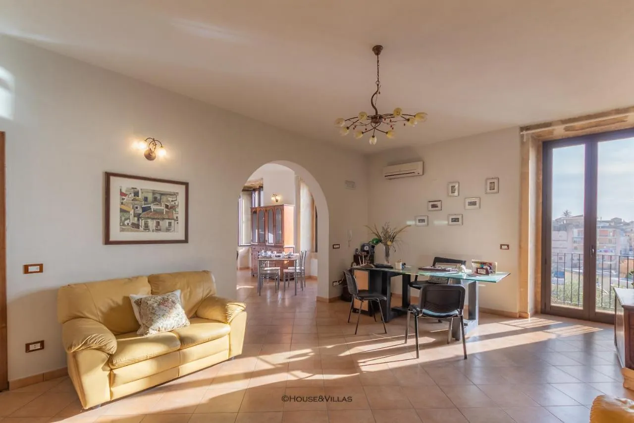 Villa Rosaria Rooms 노토
