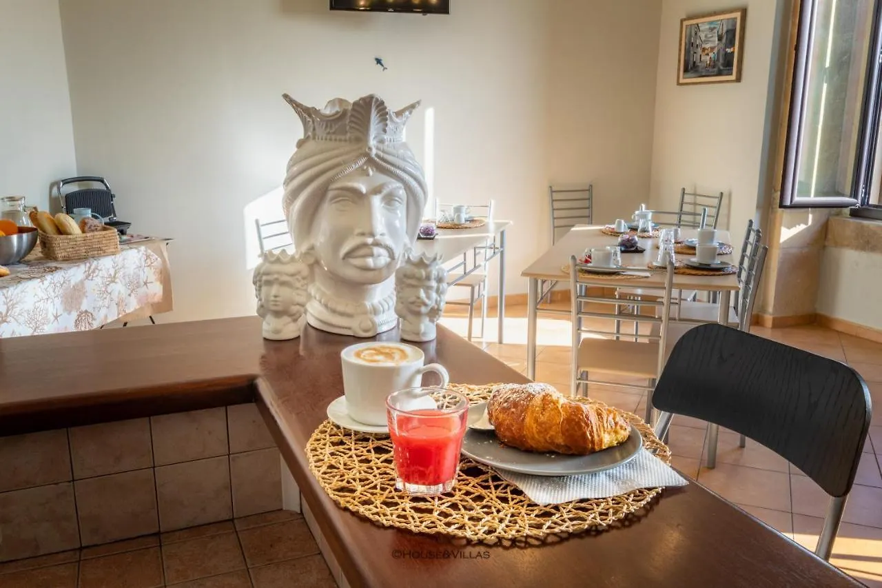 Villa Rosaria Rooms Noto Italy