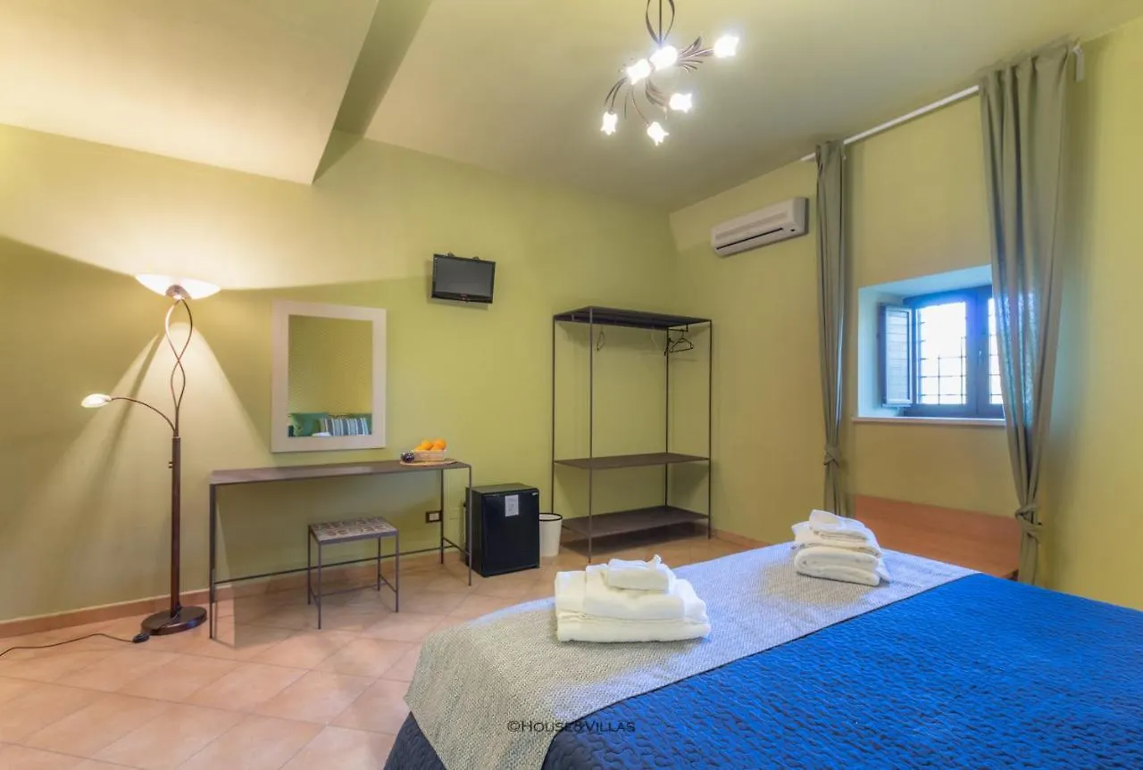 Villa Rosaria Rooms Noto Italy