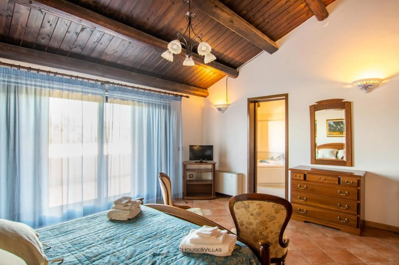 Villa Rosaria Rooms Noto Italy