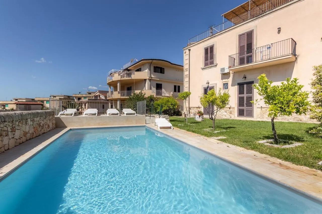 Bed & Breakfast Villa Rosaria Rooms Noto