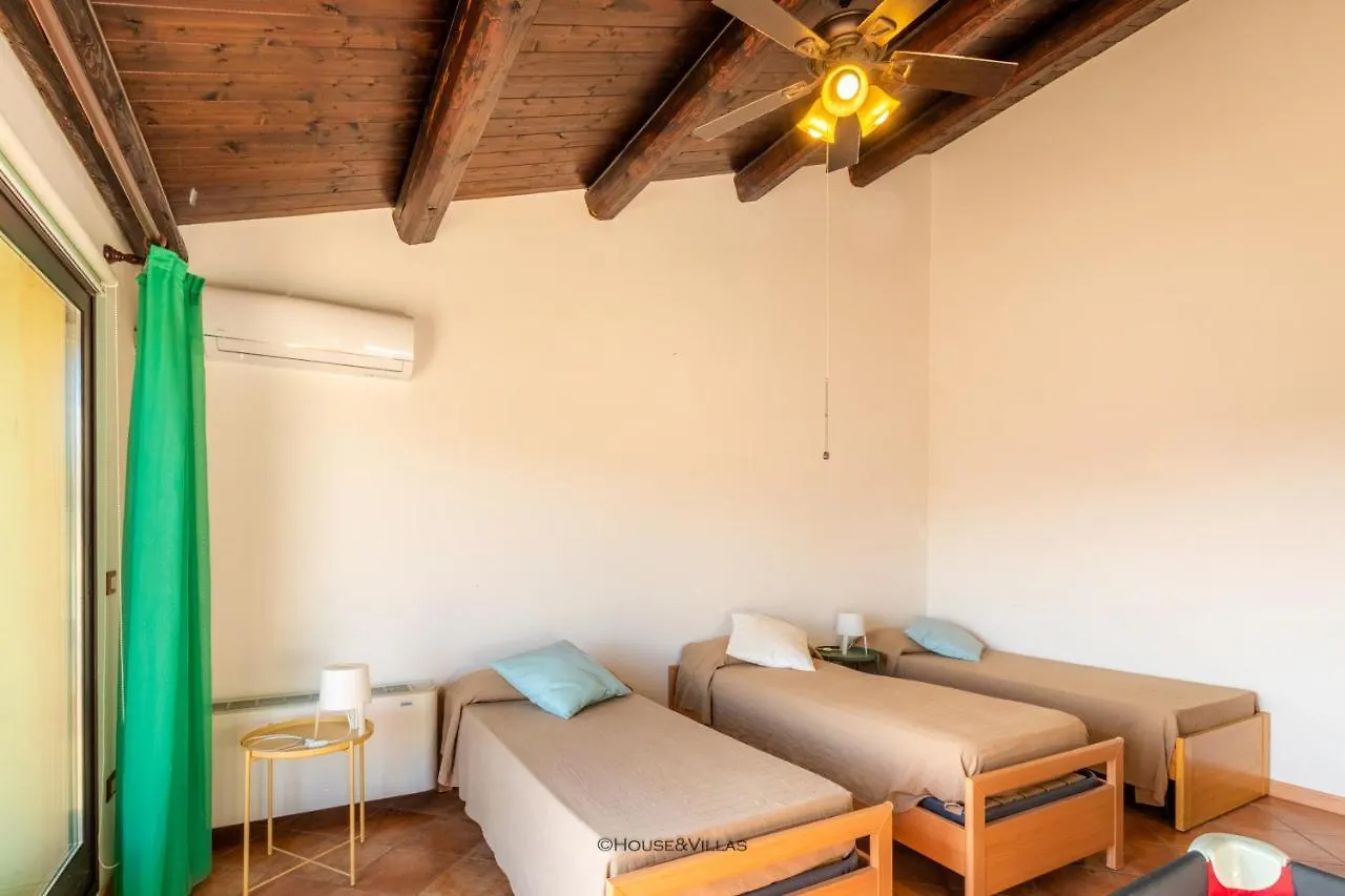 Villa Rosaria Rooms Νότο Bed and Breakfast